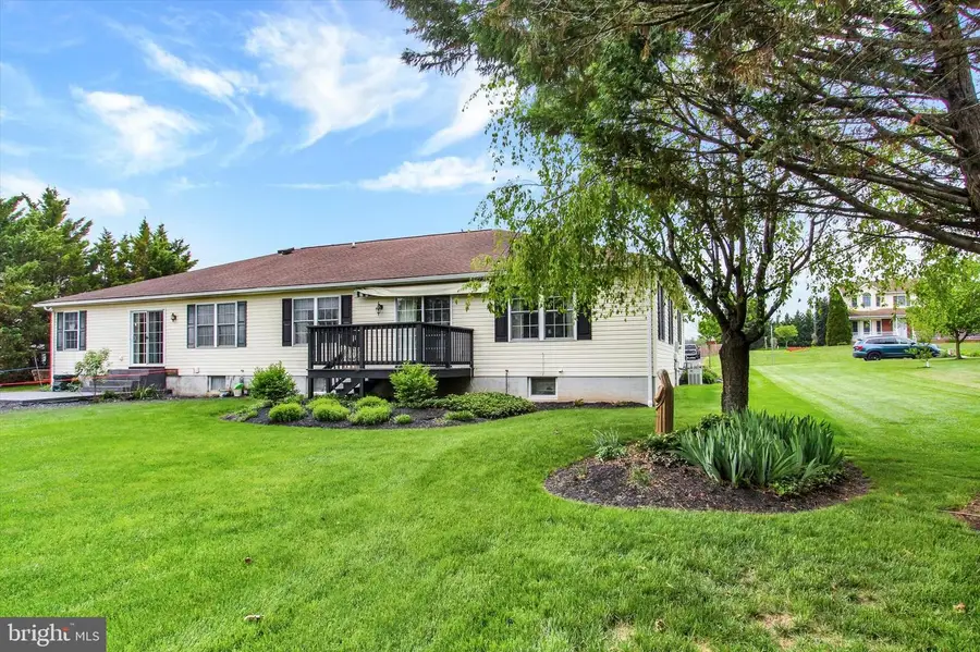 7 Sunshine Ave, Gettysburg, PA 17325 - #2