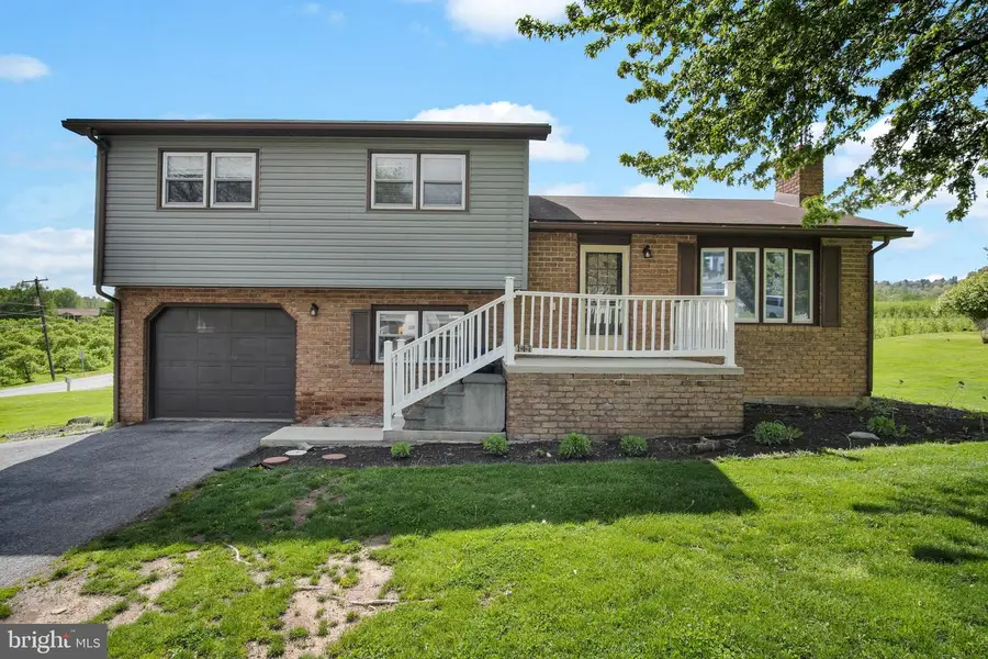 141 Kime Ave, Bendersville, PA 17306 - #2