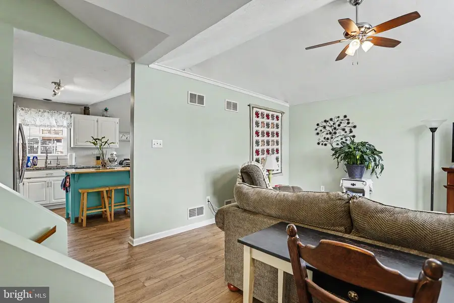 417 S Columbus Ave, Littlestown, PA 17340 - #3