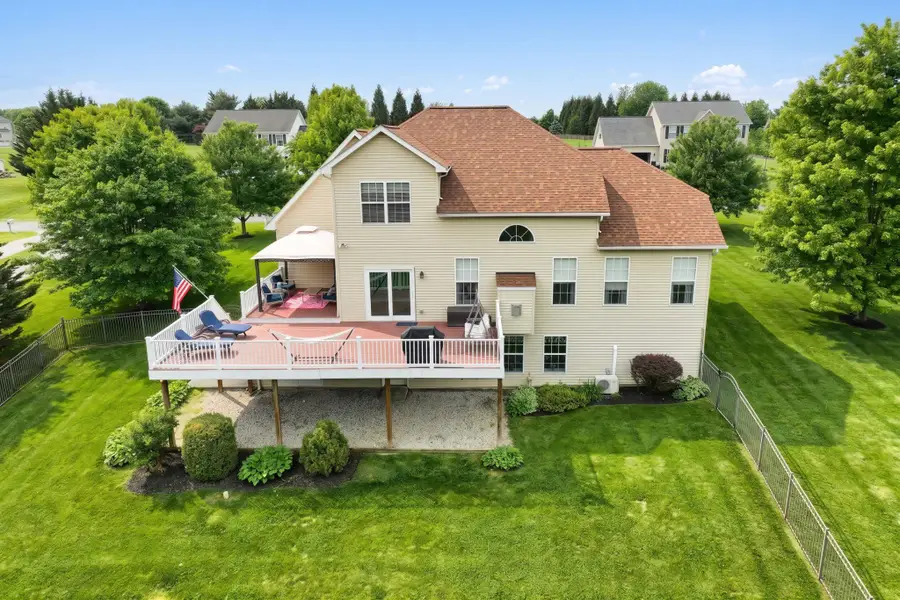 95 E Summit Dr, Littlestown, PA 17340 - #2