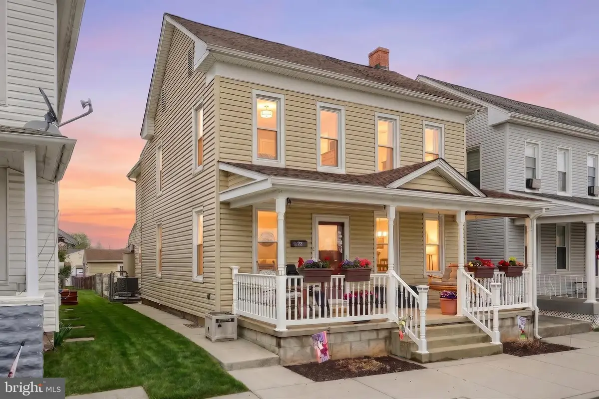 22 N 4th St, McSherrystown, PA 17344 - #1