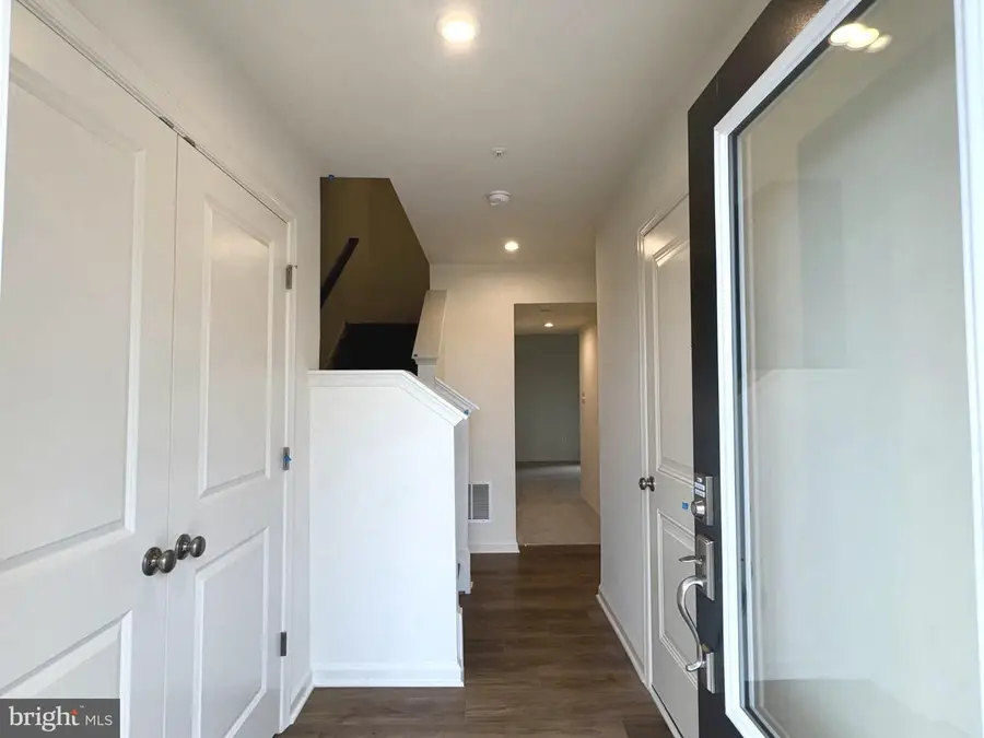 8 Magnolia Ct, Gettysburg, PA 17325 - #2