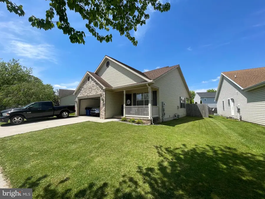 136 Colorado Ave, Littlestown, PA 17340 - #2
