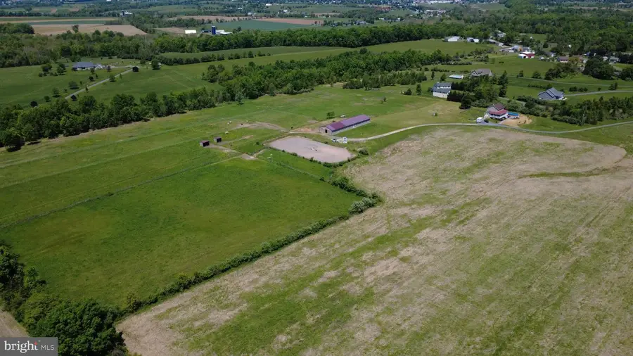 2472 Biglerville Rd, Gettysburg, PA 17325 - #2