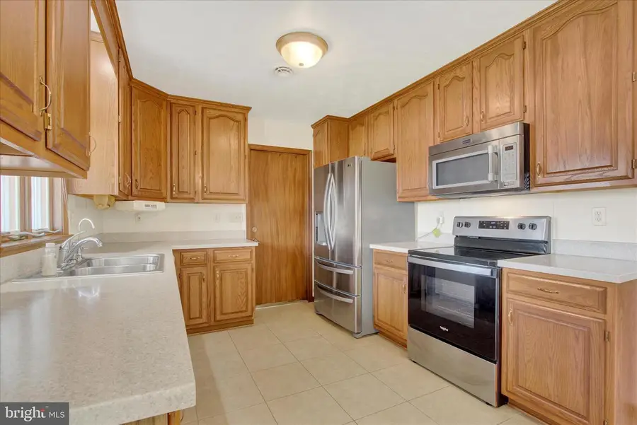 56 Franklin, McSherrystown, PA 17344 - #3
