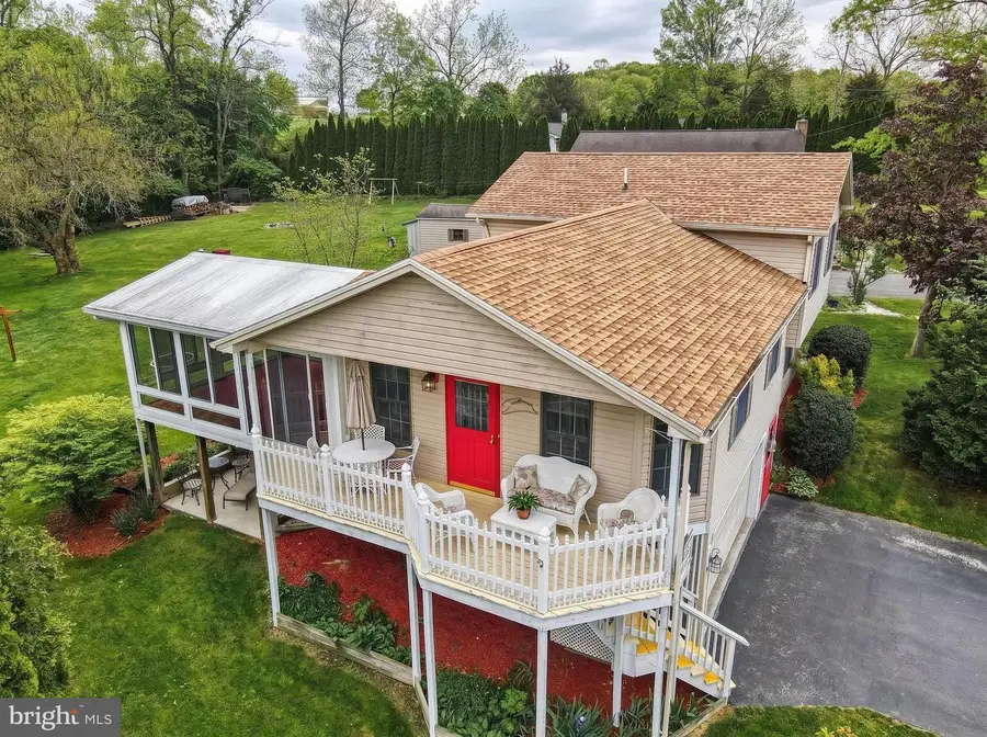 4 Grant Cv, East Berlin, PA 17316 - #2