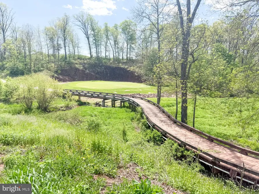 88 Bridge Valley Rd, Gettysburg, PA 17325 - #3