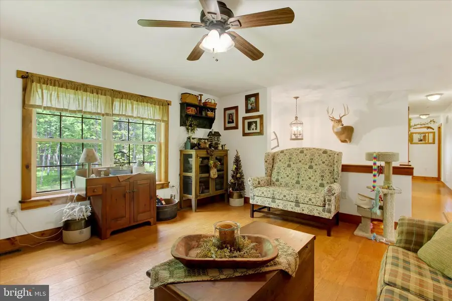 145 Roberts Rd, Littlestown, PA 17340 - #3