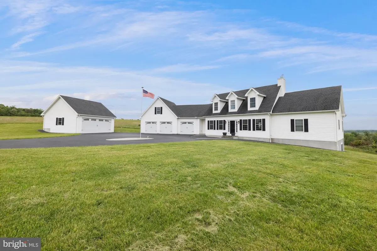 389 Carr Hill Rd, Gettysburg, PA 17325 - #1