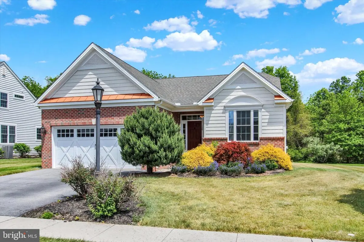 120 Woodhaven Dr, Gettysburg, PA 17325 - #1