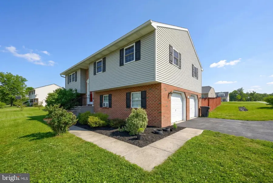 125 Legion Dr, Biglerville, PA 17307 - #2