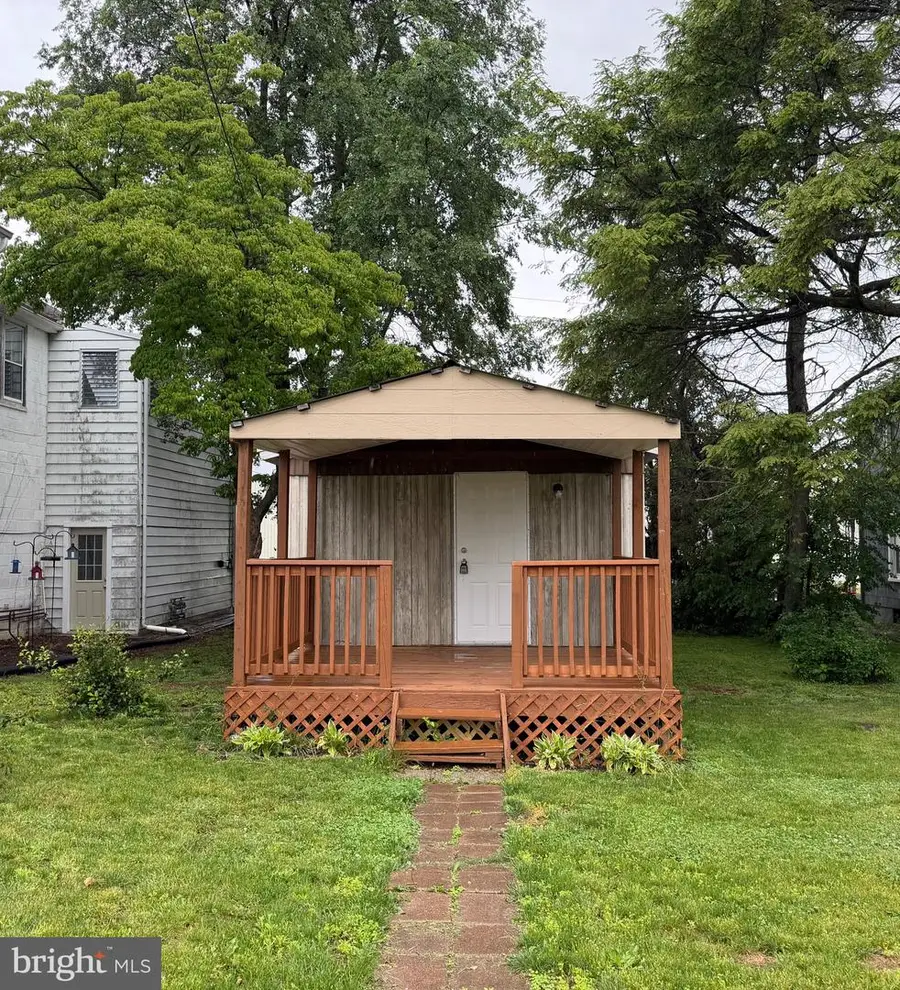 1104 W Elm Ave W, Hanover, PA 17331 - #3