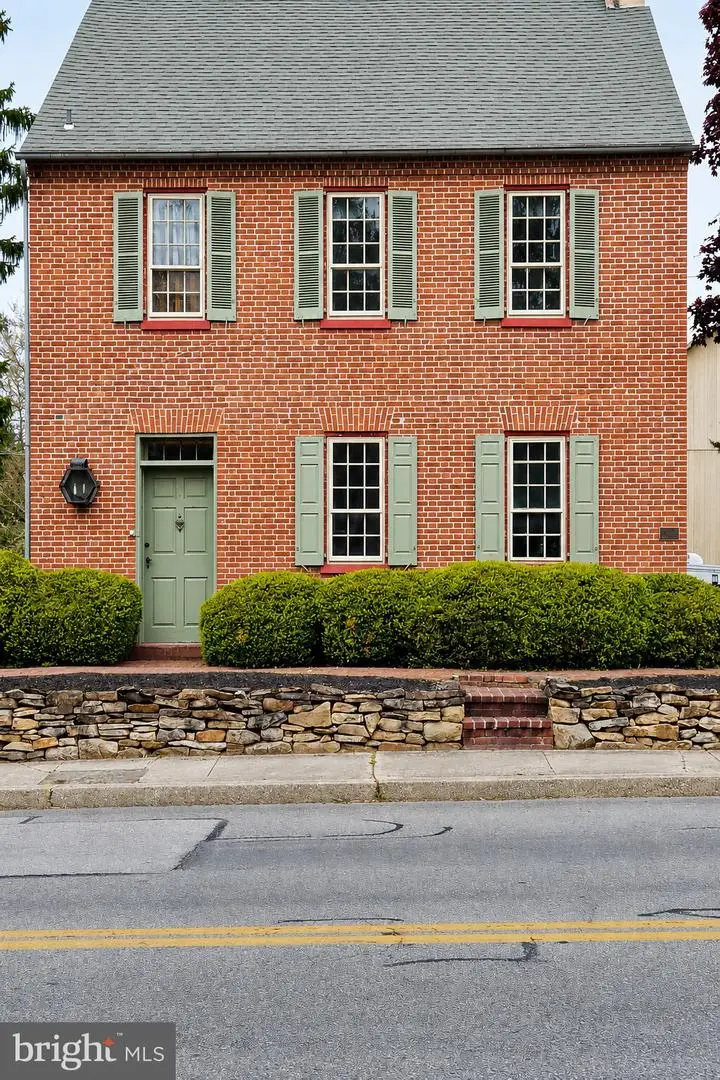 206 E King St, East Berlin, PA 17316 - #1
