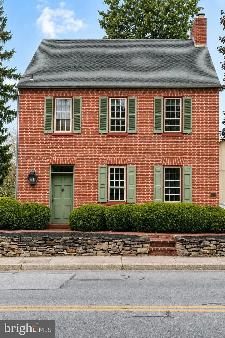 206 E King St, East Berlin, PA 17316 - #2