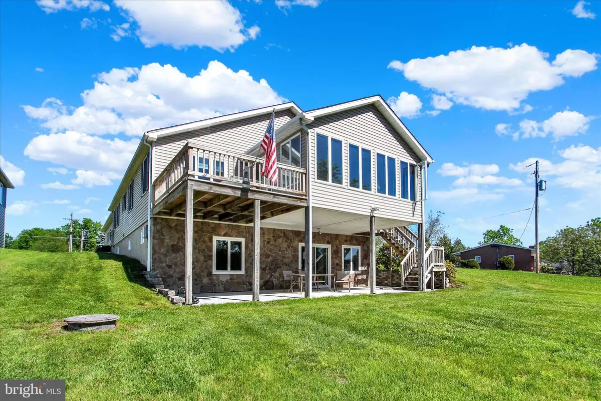 394 Heritage Dr, Gettysburg, PA 17325 - #1