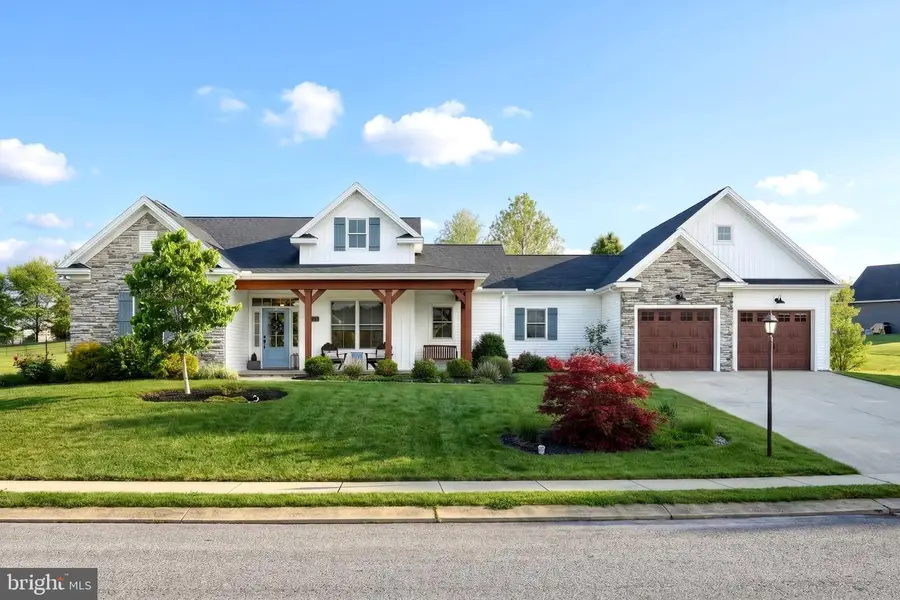 255 Onyx Rd, New Oxford, PA 17350 - #2