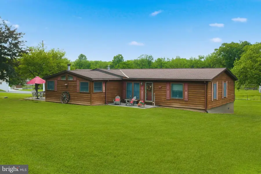 454 Racetrack Rd, Abbottstown, PA 17301 - #2