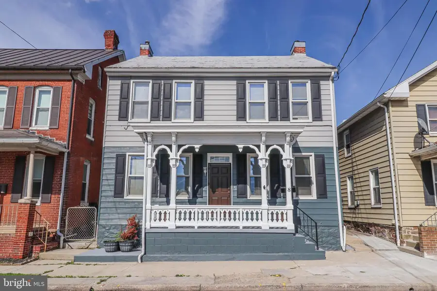 8 Carlisle St, New Oxford, PA 17350 - #3