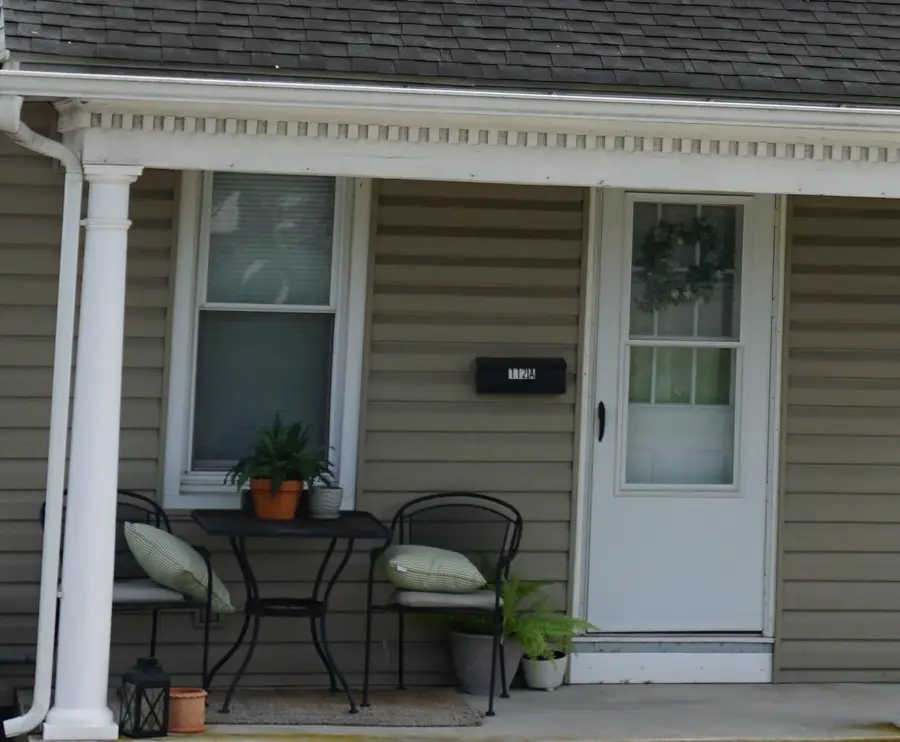 112 Cemetery St, Littlestown, PA 17340 - #2