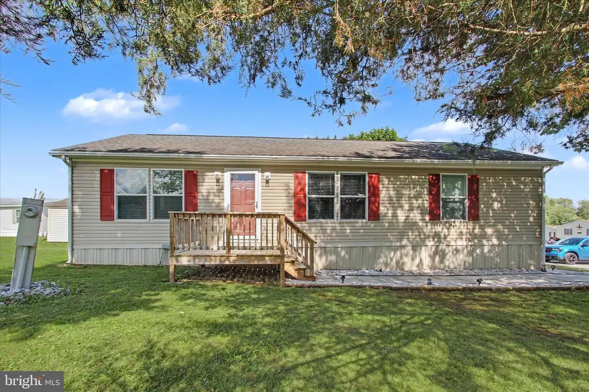 46 Elizabeth Ln, New Oxford, PA 17350 - #1