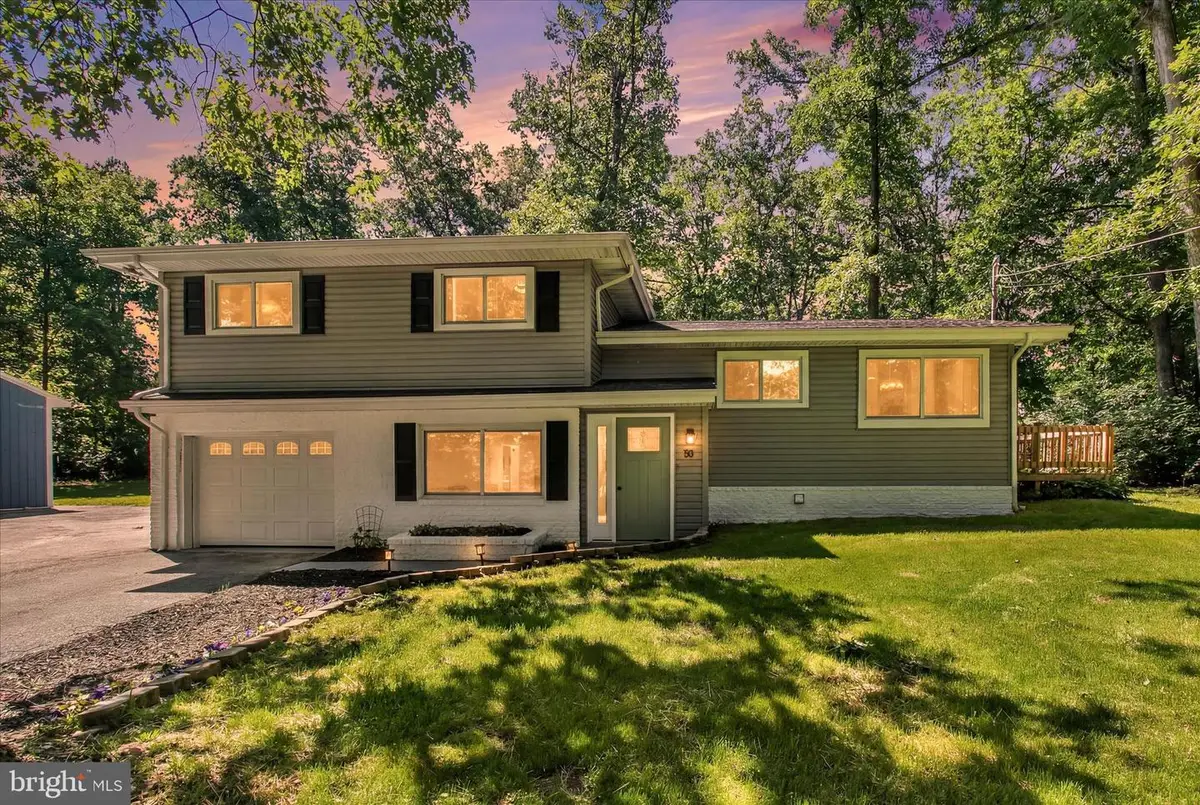 30 Halleck Dr, East Berlin, PA 17316 - #1