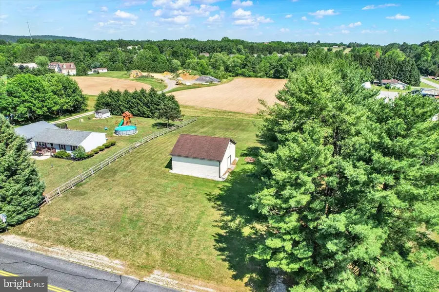 29 Rose Ln, New Oxford, PA 17350 - #3