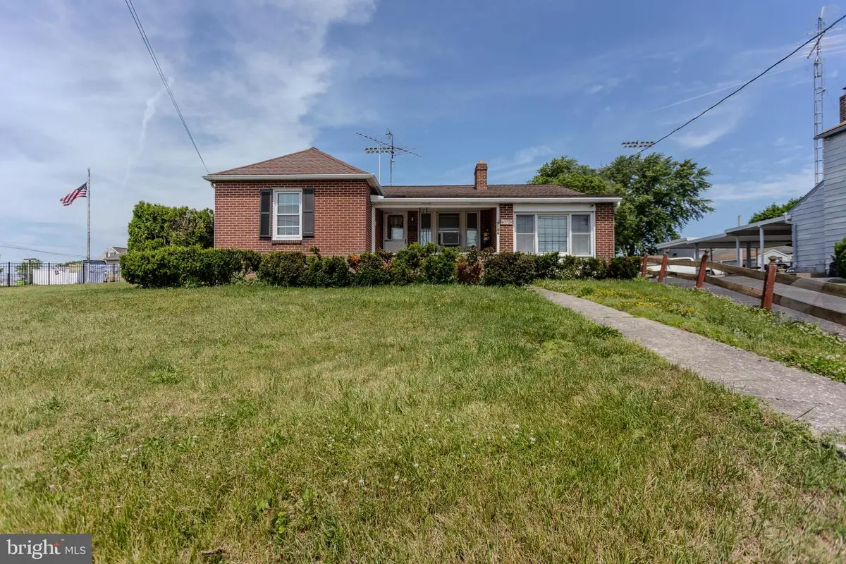 106 Berlin Rd, New Oxford, PA 17350 - #1