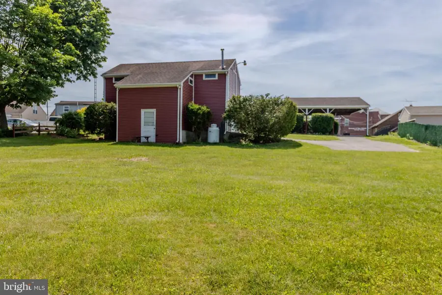 106 Berlin Rd, New Oxford, PA 17350 - #2