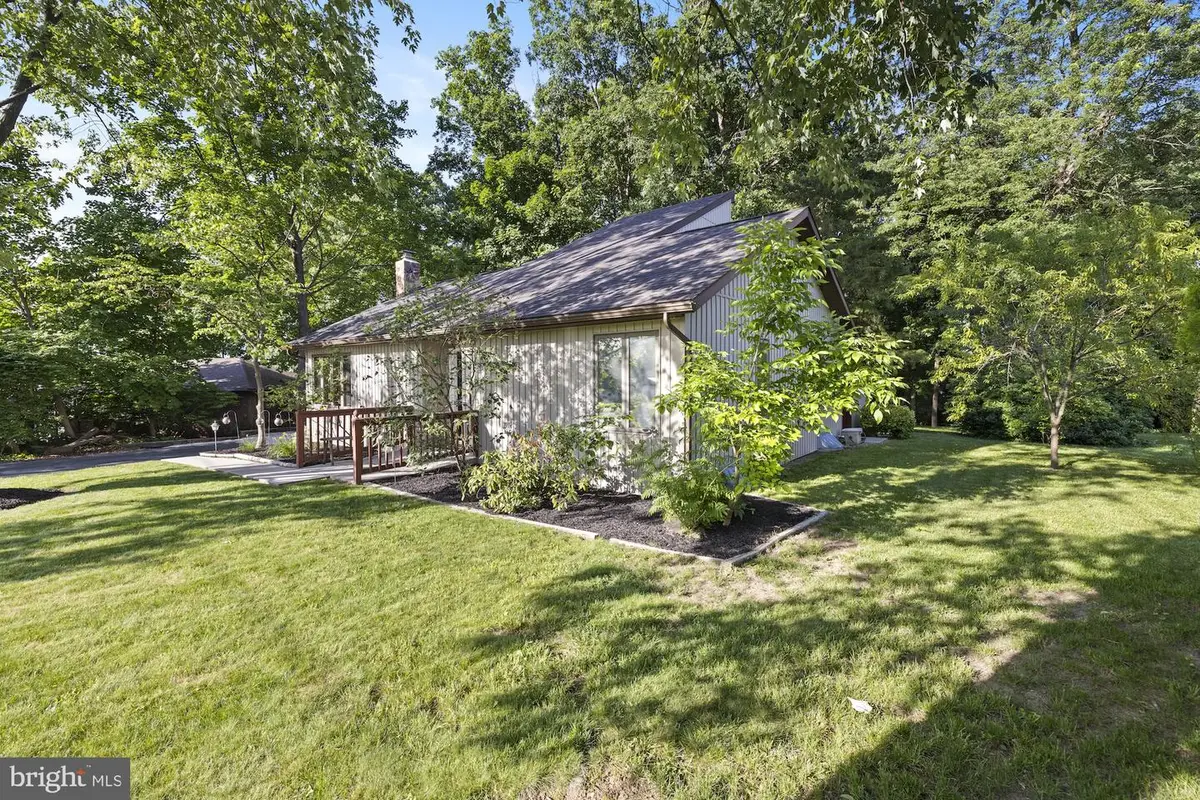 8 Hill Dr, East Berlin, PA 17316 - #1