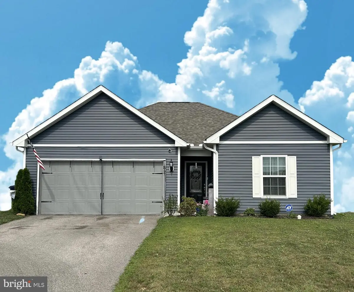 82 Ledger Dr, Hanover, PA 17331 - #1