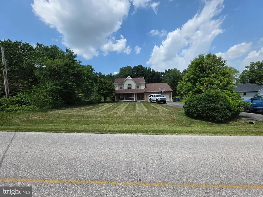 11 Longstreet Dr, East Berlin, PA 17316 - #2