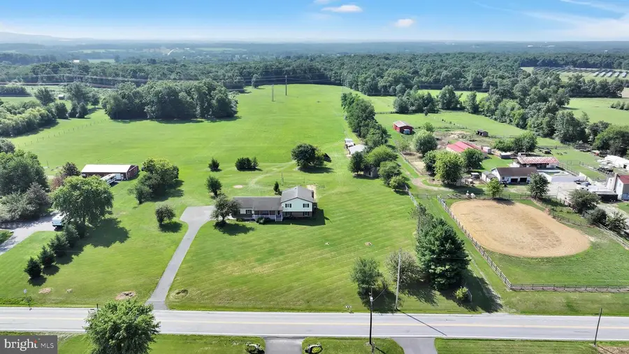 1285 Hunterstown Hampton Rd, New Oxford, PA 17350 - #2