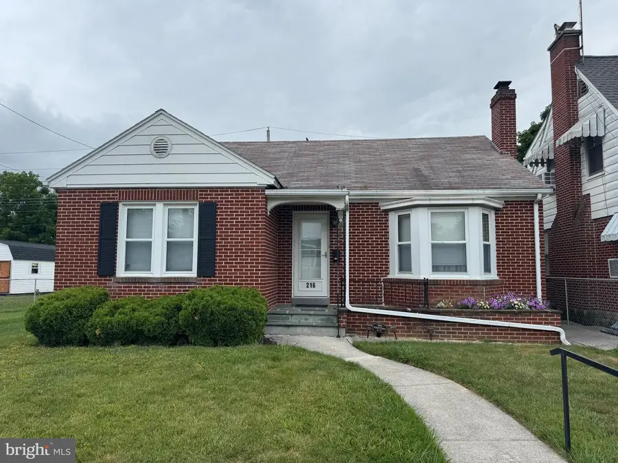 216 Lumber St, Littlestown, PA 17340 - #2
