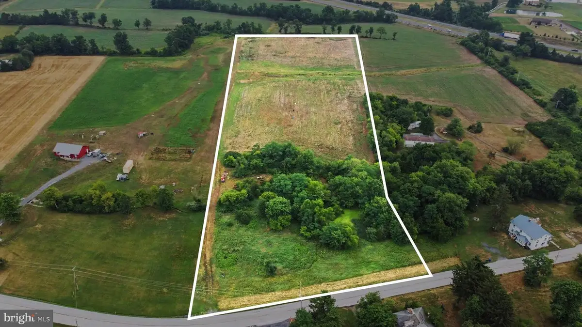 80 Woodside Rd, Gettysburg, PA 17325 - #1