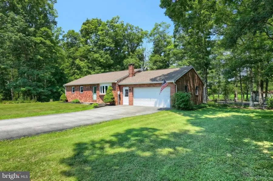 10 Bair Rd, New Oxford, PA 17350 - #2