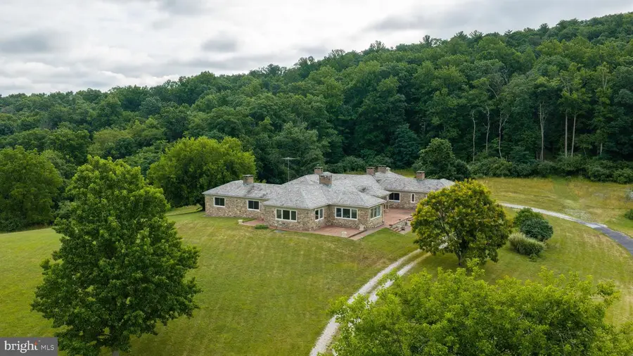 1207 Flohrs Church Rd, Biglerville, PA 17307 - #2