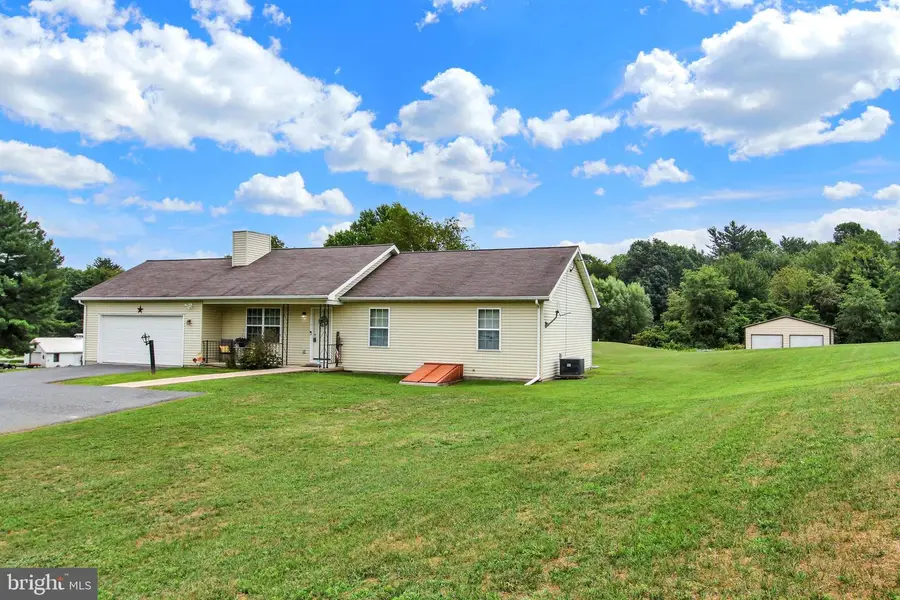 1475 Gablers Rd, Gardners, PA 17324 - #2