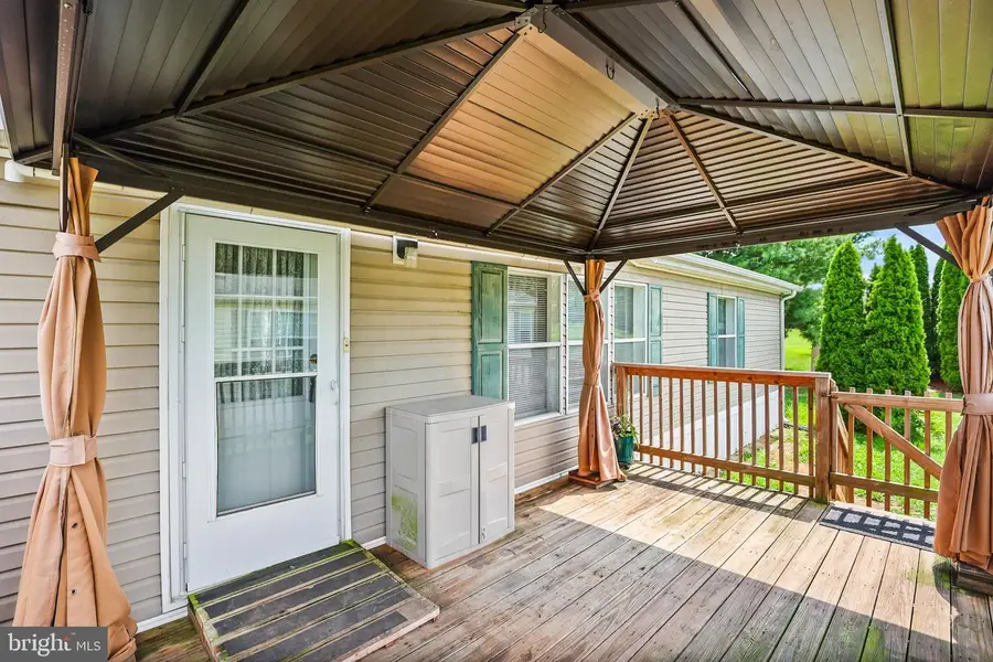 29 Hampshire Dr, New Oxford, PA 17350 - #3