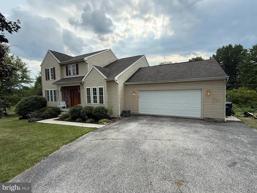 975 Yellow Hill Rd, Biglerville, PA 17307 - #2
