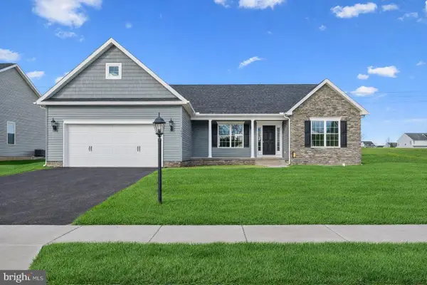 42 Lillich Dr #12, ABBOTTSTOWN, PA 17301