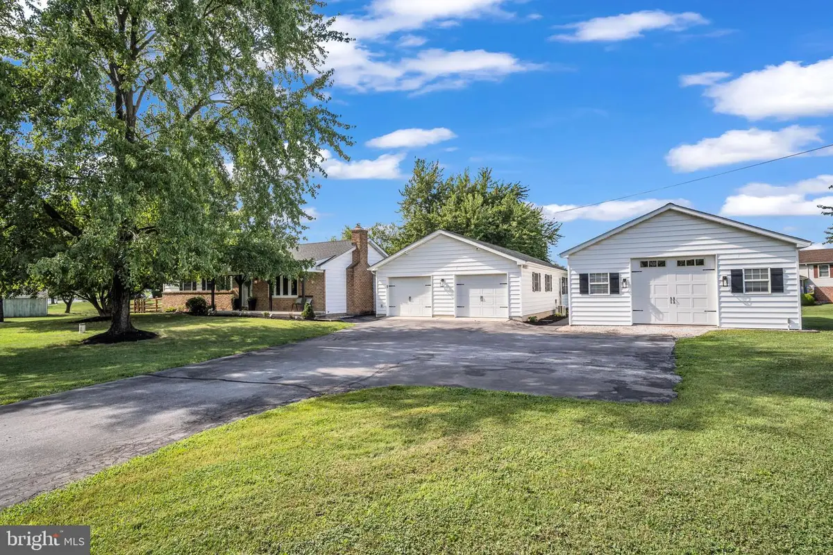 2825 Chambersburg Rd, Biglerville, PA 17307 - #1