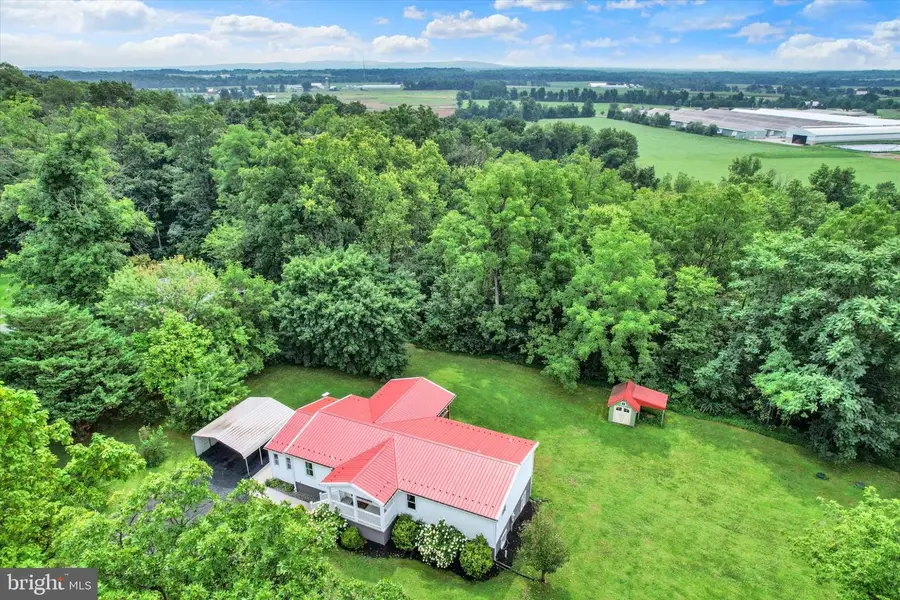 883 Five Points Rd, New Oxford, PA 17350 - #3