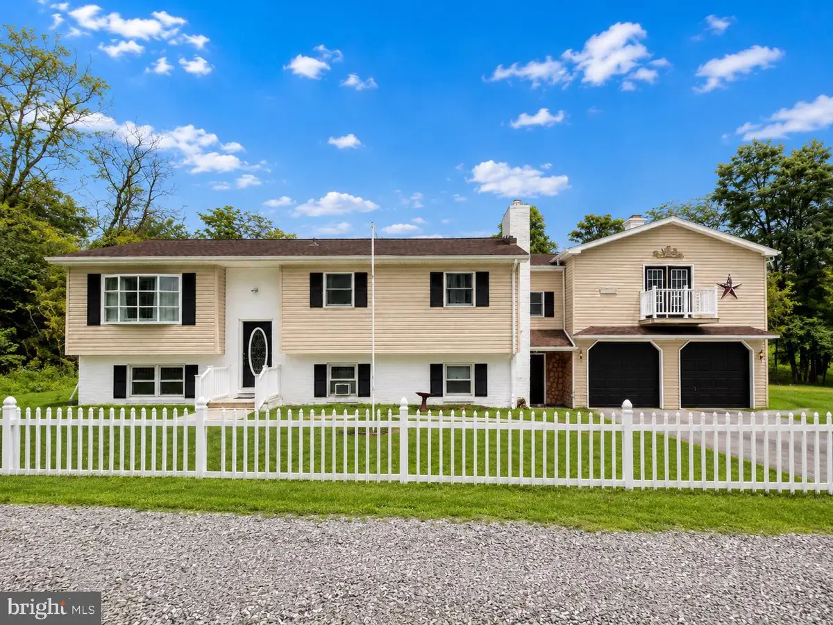 152 Poplar Rd, New Oxford, PA 17350 - #1