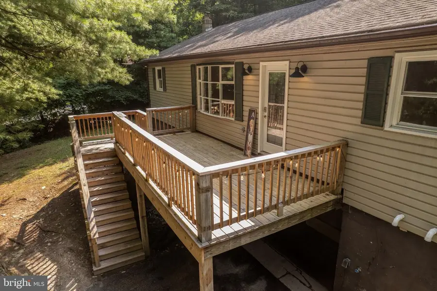 21 Hill Crest Rd, Fayetteville, PA 17222 - #2