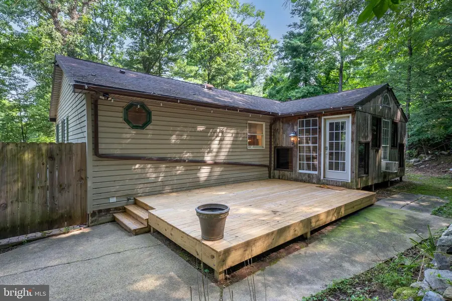 21 Hill Crest Rd, Fayetteville, PA 17222 - #3