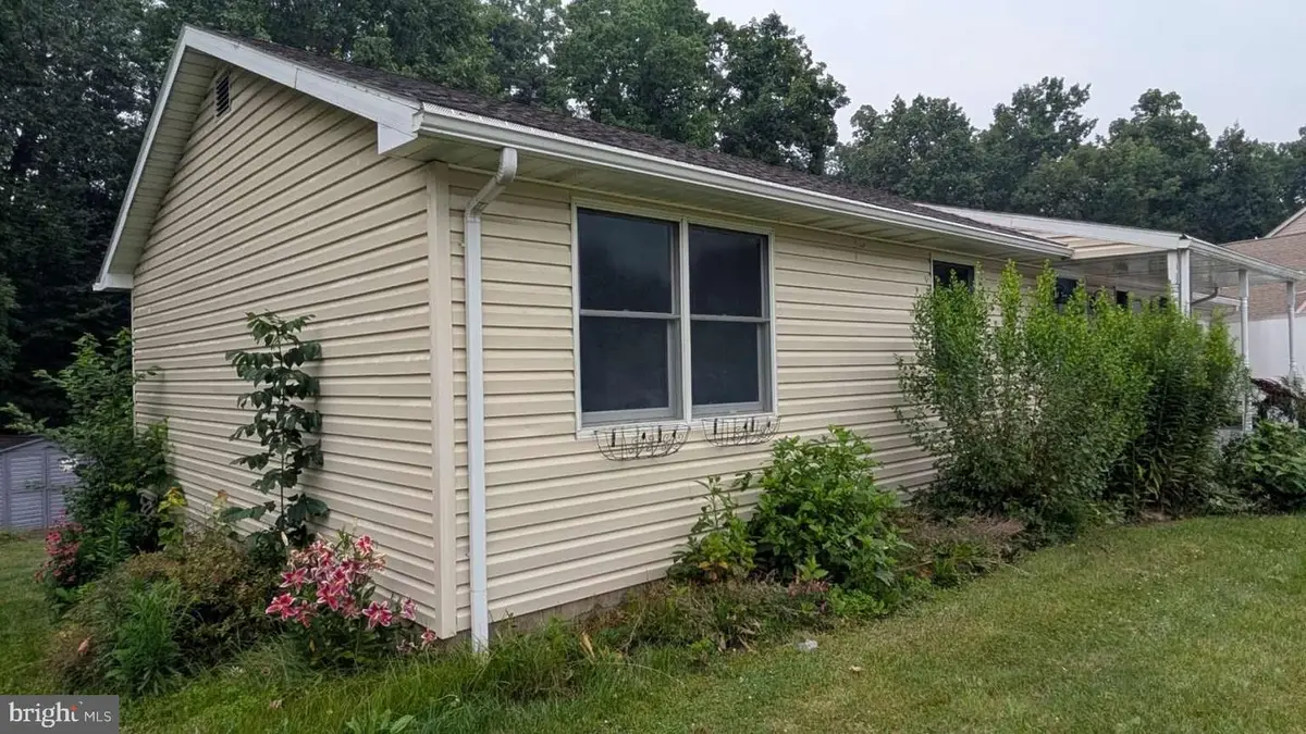 29 Chinkapin Dr, New Oxford, PA 17350 - #1