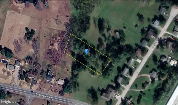24 Locust Dr, LITTLESTOWN, PA 17340