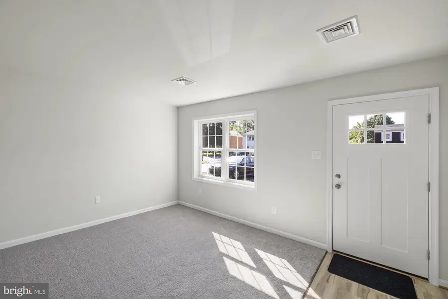 702 Hills Dr, Gettysburg, PA 17325 - #2