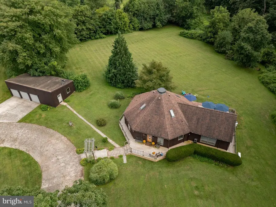 290 Latimore Creek Rd, York Springs, PA 17372 - #2