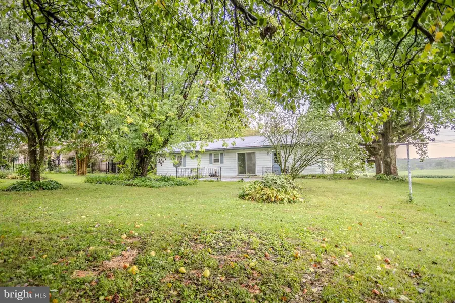 60 Pine Grove Rd, Hanover, PA 17331 - #3
